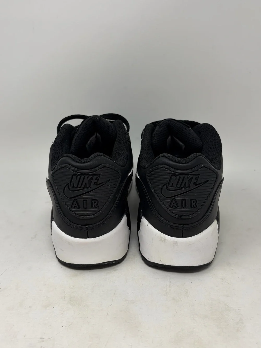 Nike Air Max 90 LTR Sneakers Size 5.5 Youth